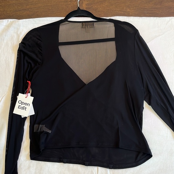 Black Long Sleeve Mesh Top - Picture 3 of 4